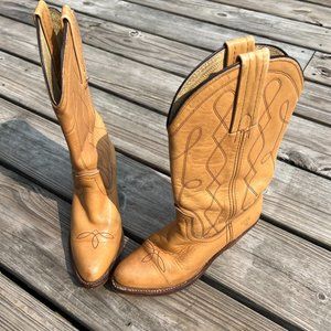 Vintage Ladies Frye Boots